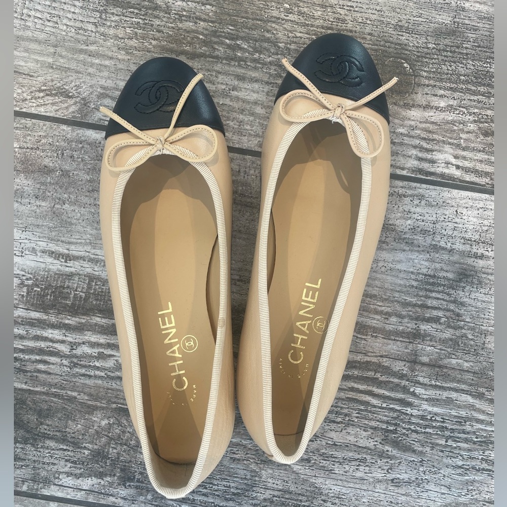 Chanel ballet flats size 39